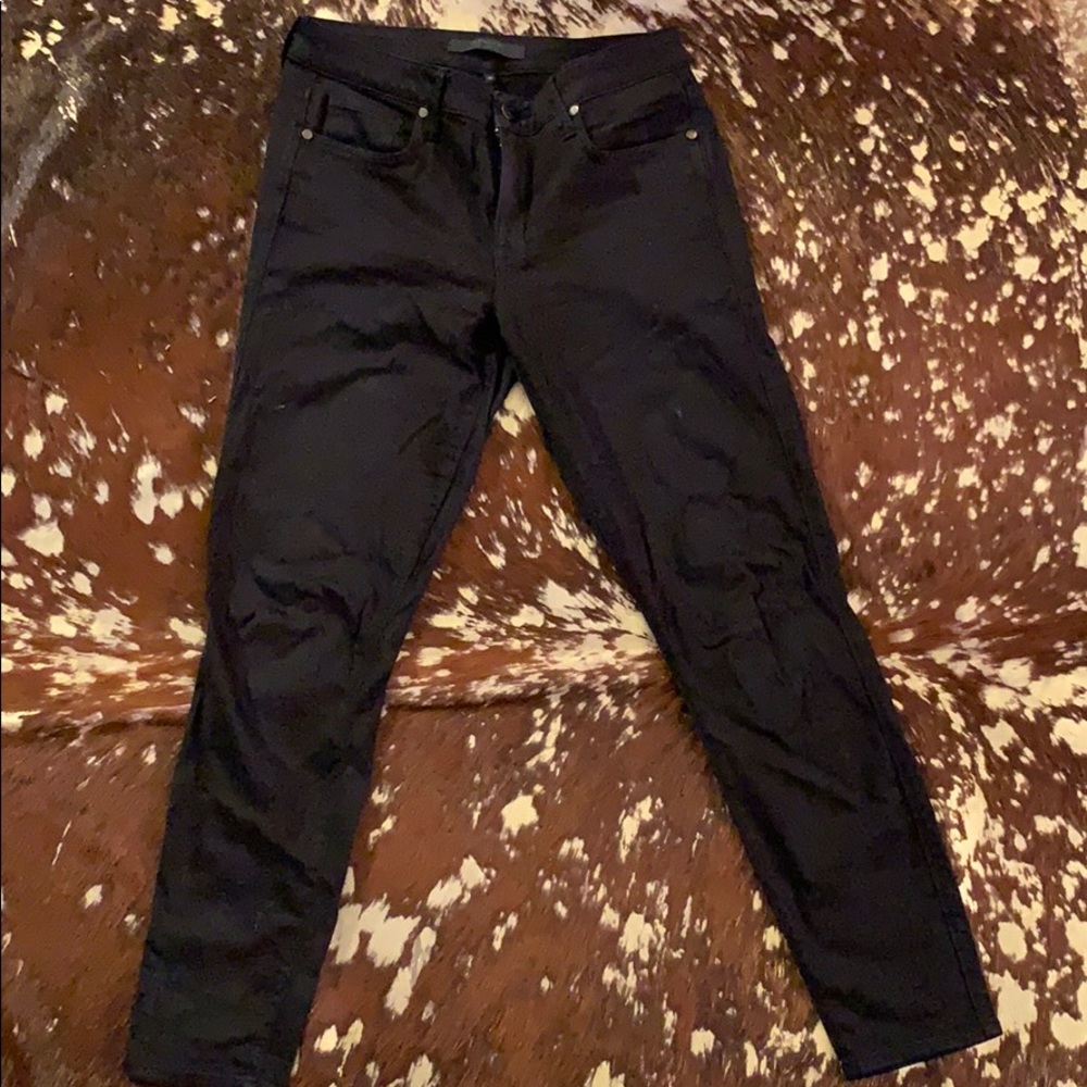 Black skinny leg jeans